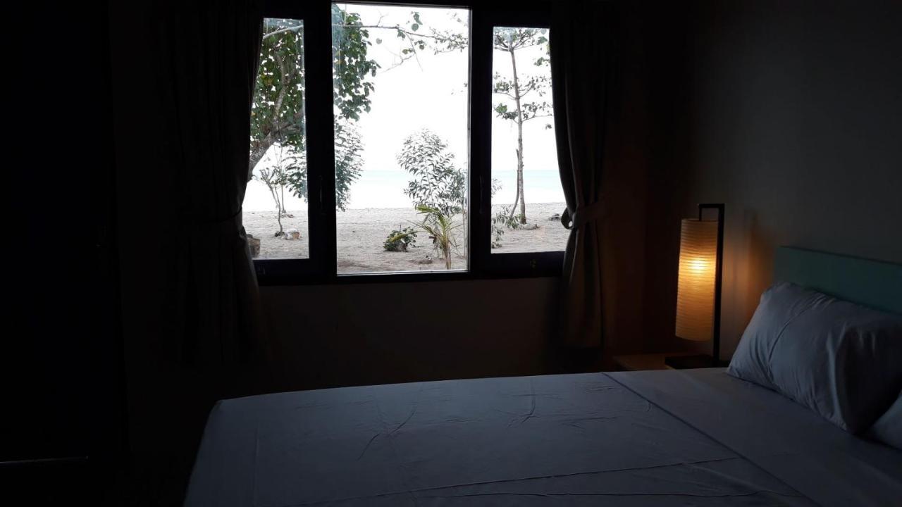 Bujang Lapuk Hostel เซกอตอง ภายนอก รูปภาพ