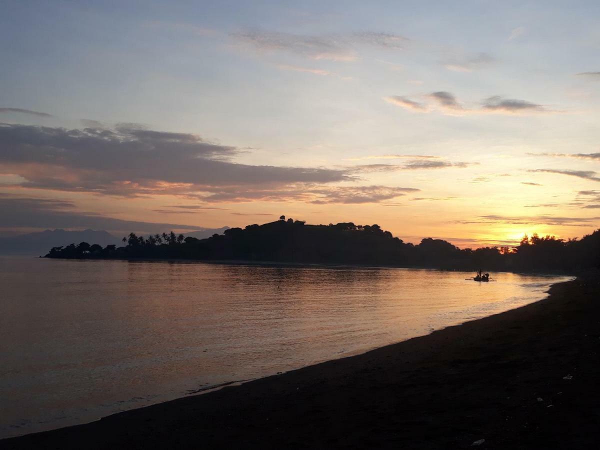 Bujang Lapuk Hostel เซกอตอง ภายนอก รูปภาพ